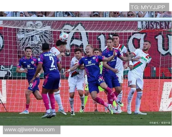 中央海岸水与悉尼的激烈对决展现足球魅力与团队精神