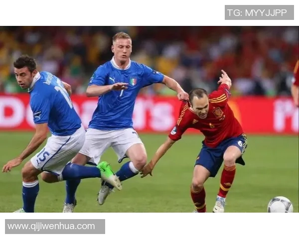 荷兰与西班牙上半场精彩对决分析与战术解析